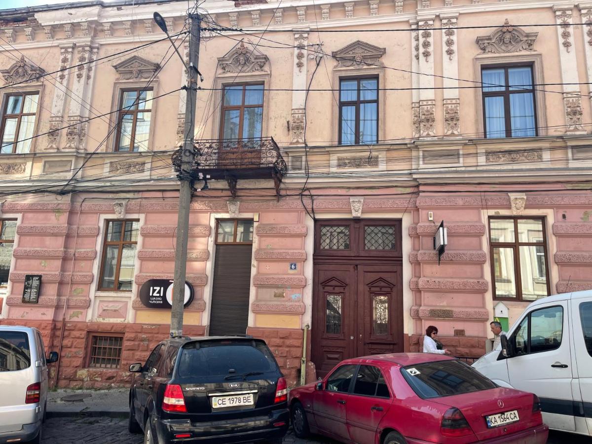 Philharmonie Platz Apartments Chernivtsi Exterior photo